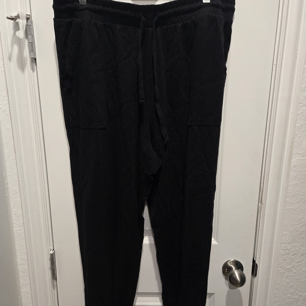 Splendid Black Light Weight Comfortable Joggers